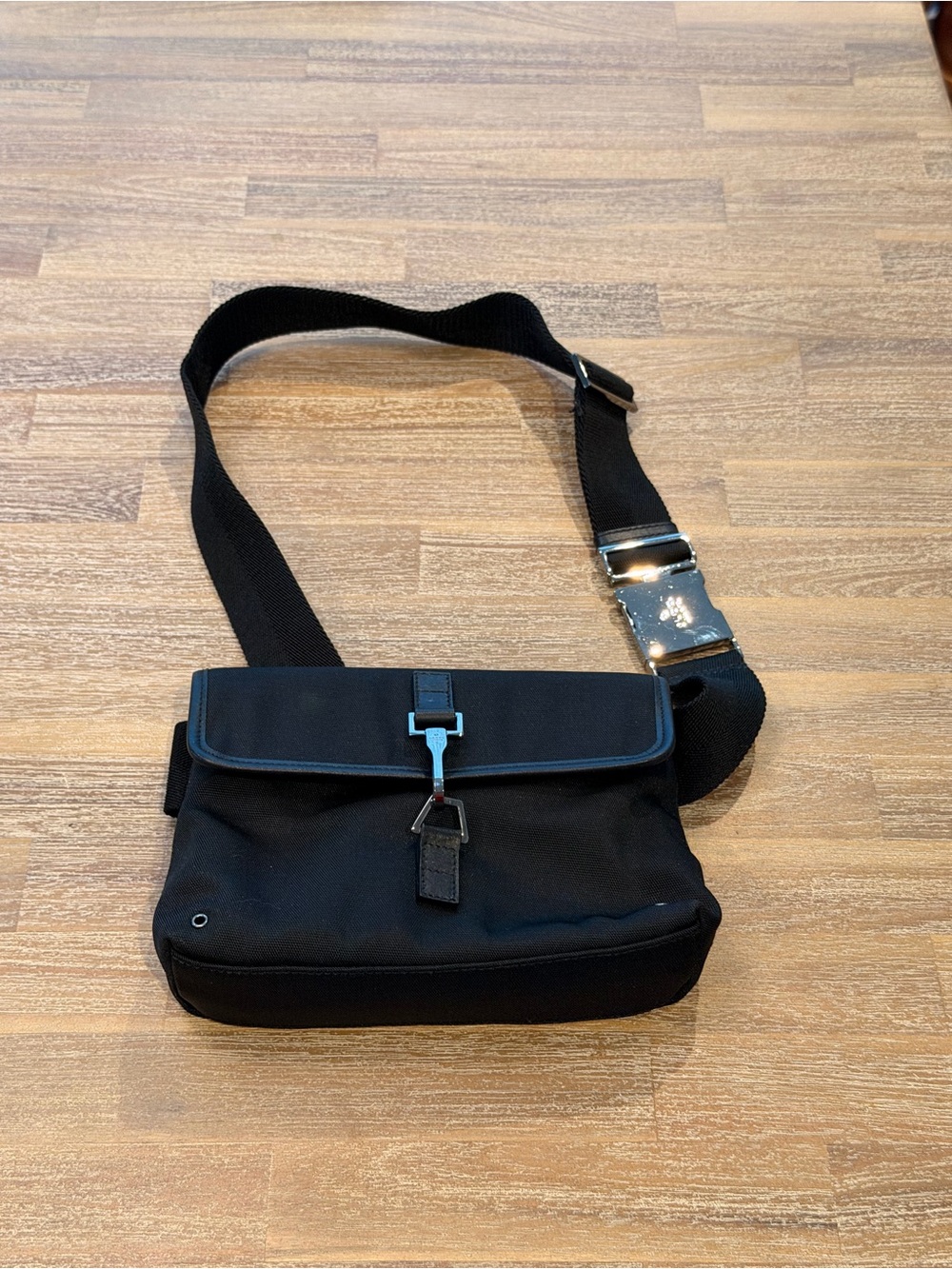 Gucci belt bag authentic with visible date code